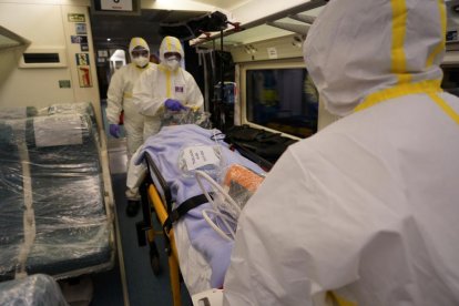 El interior de uno de los trenes medicalizados que se emplearán para trasladar enfermos.