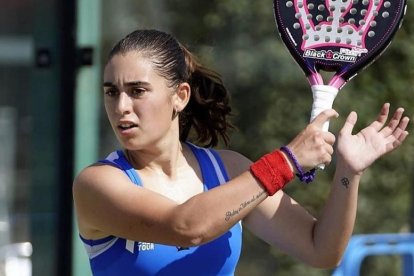 La lleidatana Laia Bonilla, en un torneig del World Padel Tour.