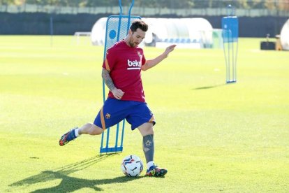 Leo Messi durant l’entrenament voluntari del Barça.