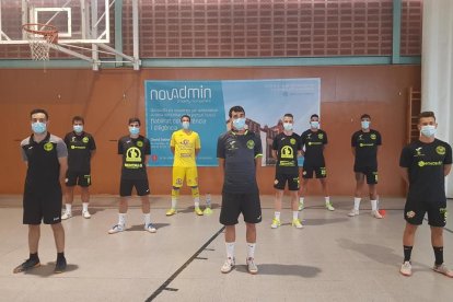 Los jugadores del Lamsauto Futsal Lleida, antes de la sesión