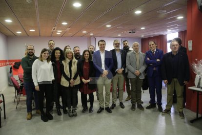 Foto de família de l'esmorzar del PSC amb els periodistes.