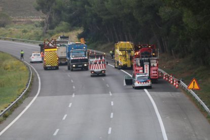 Dos homes morts en un accident entre camions a l’AP-7