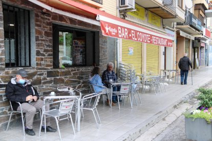 Apertura a medio gas de las terrazas en la capital del Pallars Sobirà