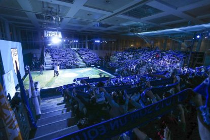 Més de 700 persones van assistir a la presentació de la campanya a les instal·lacions de l’INEFC.