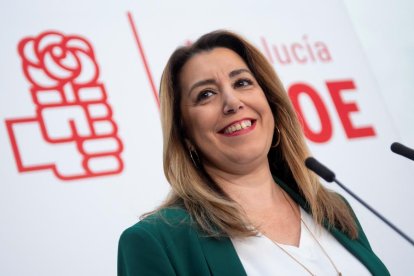 Susana Díaz, a la roda de premsa que va oferir ahir a Sevilla.