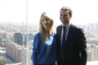 Pla mitjà del president del PP, Pablo Casado, i la candidata del PPC, Cayetana Álvarez de Toledo.