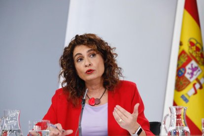 La ministra de Hacienda, María Jesús Montero, ayer, tras la reunión del Consejo de Ministros.