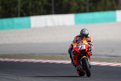 Àlex Márquez durant els test de pretemporada a Losail.