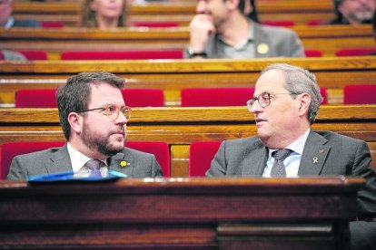 El president Torra i el vicepresident Aragonès al Parlament, en una imatge del desembre del 2019.