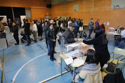 Les meses situades a l'institut Josep Lladonosa de Lleida.