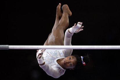 Quinto título mundial de la estadounidense Biles