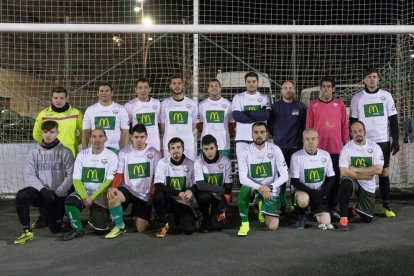 Los jugadores del equipo inclusivo de la UE Balàfia, en una sesión de entrenamiento de esta pasada semana.