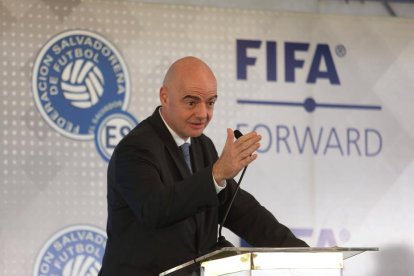 El president de la FIFA, Gianni Infantino, advoca per reprendre les competicions amb seguretat.