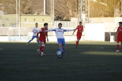 El Mollerussa va jugar un bon primer temps, però es va desdibuixar després del descans i va acabar perdent (1-3).