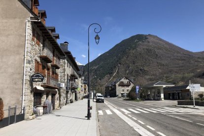 El poble de Barruera, ahir totalment buit de turistes i veïns.