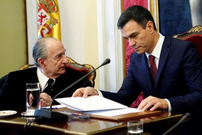 Landelino Lavilla, amb el president del Govern central, Pedro Sánchez.