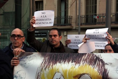 Manifestación contra los casos de pederastia en Maristes. 