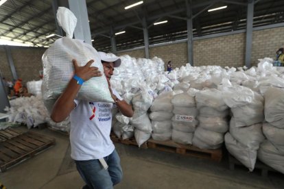 Imatge d’un magatzem d’ajuda humanitària a Cúcuta.