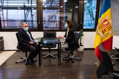 L’ambaixador Àngel Ros i la ministra Maria Ubach, ahir durant la roda de premsa.