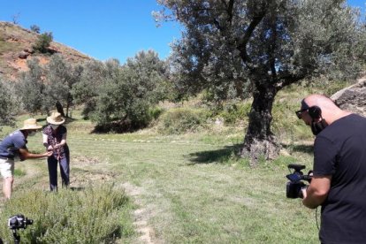 L’equip de Lleida TV, al Parc de les Olors de Claverol.