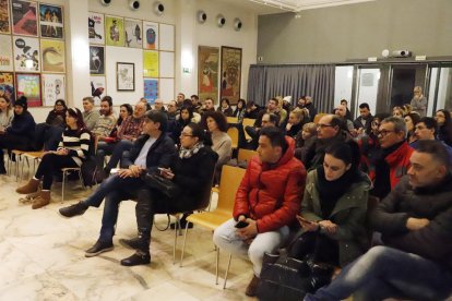 Reunión entre la Paeria y representantes de entidades para preparar la rúa de este año, ayer. 