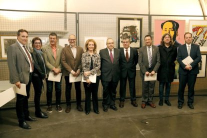 Representantes políticos en la presentación de la donación de la colección del leridano Antoni Gelonch en el Museu de Lleida