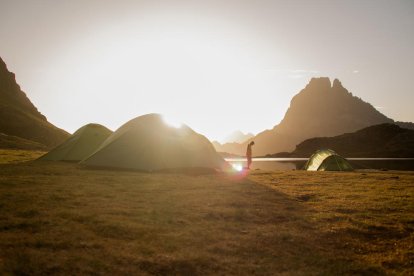 'Saludant les primeres llums del dia', foto guanyadora del concurs 'Les meues vacances'.