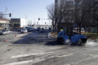 Asfalten el nou carril de Príncep de Viana