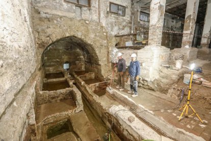 Las adoberías halladas en el interior del edificio de la antigua Audiencia.