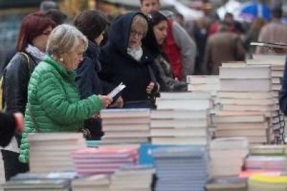 El sector del Libro decide suspender Sant Jordi por el coronavirus