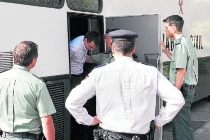 Eduard Sánchez, cuando fue detenido en marzo de 2005. 