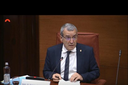 El Síndic de Aran, Francés Boya, en la comisión parlamentaria.