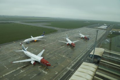 Imagen de los Boeing 737 aparcados en Alguaire. 