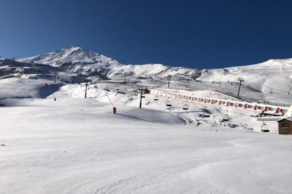 Imagen de las pistas de la estación de Boí Taüll cubiertas de nieve el pasado fin de semana. 