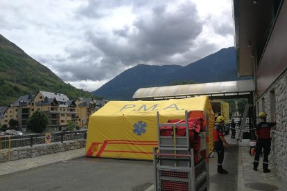 El hospital del campaña instalado al lado del Hospital de Vielha.