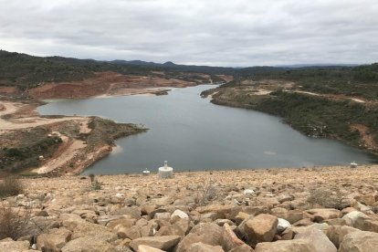 Imagen del embalse de L’Albagés.