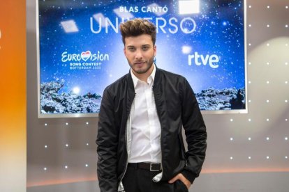 Blas Cantó, excantante del grupo Auryn, fue designado para representar a España en el festival.