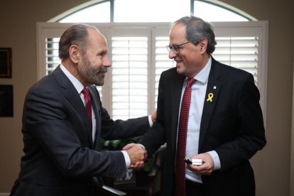 Torra també es va reunir amb el senador de Califòrnia, Jerry Hill.