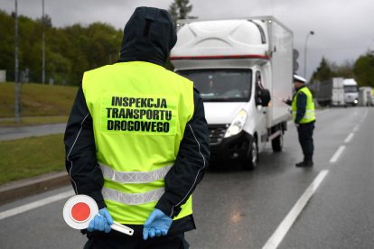 Las repúblicas bálticas abrieron ayer sus fronteras comunes.