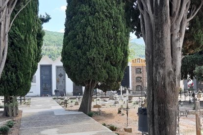 Vista del cementiri d’Organyà.