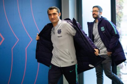 Ernesto Valverde, a l’arribar a la prèvia del partit d’aquesta nit.