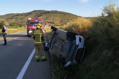 Aparatoso accidente sin heridos en Sanaüja