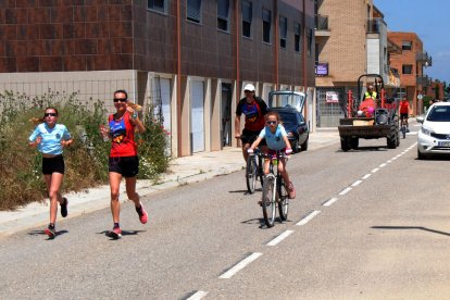 Alguns participants van córrer acompanyats per la seua família.