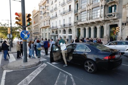 Momentos de tensión entre manifestantes y conductores en Lleida