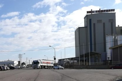 Imagen de instalaciones del Grupo Vall Companys en el polígono El Segre de Lleida.