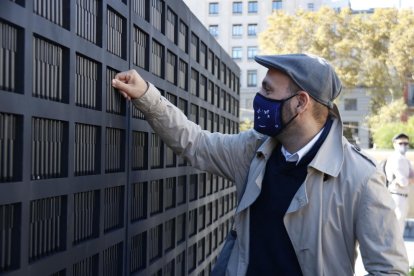 Cel·la amb bolígrafs feta per Òmnium per recordar Cuixart.