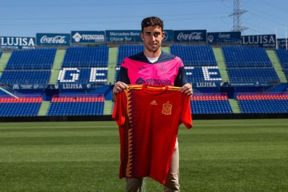 Jaime Mata, ayer con la camiseta de la selección española.