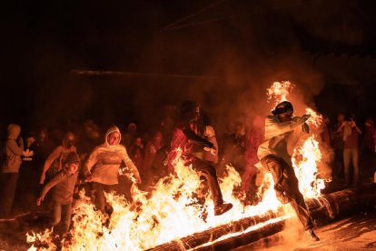 Imatge d’arxiu de la festa del foc d’Arties e Garòs.