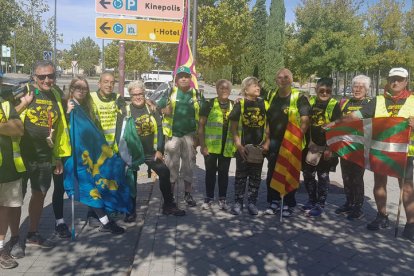 Un grupo de pensionistas, ayer al llegar a Madrid. 