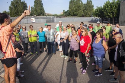 Participantes en la caminata celebrada ayer en Tàrrega hasta El Talladell. 